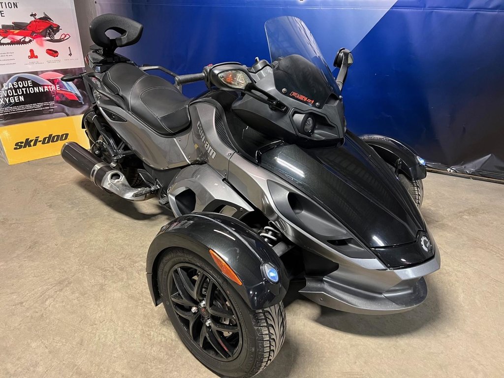 SPYDER RS S SE5 RS-S  2011 à Charlemagne, Québec - 2 - w1024h768px