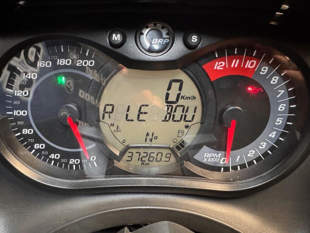 Can-Am SPYDER RSS SE5 RS-S  2011 à Charlemagne, Québec - 8 - w1024h768px