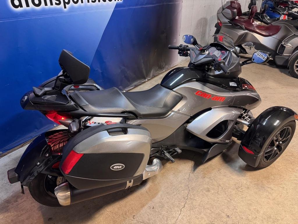 Can-Am SPYDER RSS SE5 RS-S  2011 à Charlemagne, Québec - 6 - w1024h768px