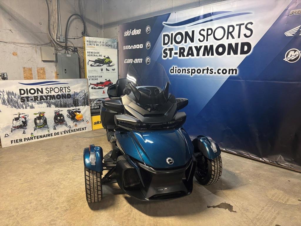 Can-Am SPYDER RT LIMITED (SE6)  2023 à Charlemagne, Québec - 4 - w1024h768px