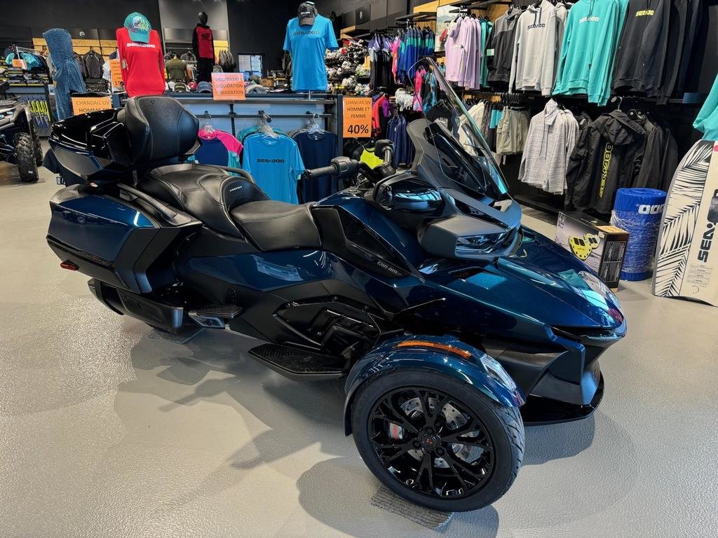 Can-Am Spyder RT Limited (SE6)  2024 à Charlemagne, Québec - 1 - w1024h768px