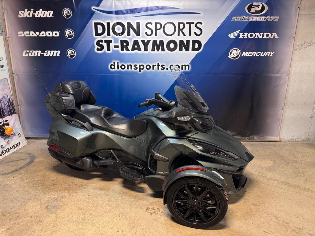 Can-Am Spyder RT Limited  2018 à Charlemagne, Québec - 1 - w1024h768px