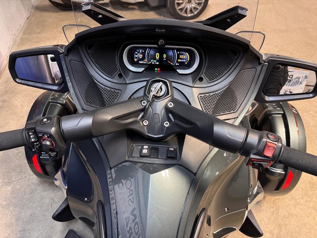 2019 Can-Am Spyder RT Limited in Charlemagne, Quebec - 7 - w1024h768px