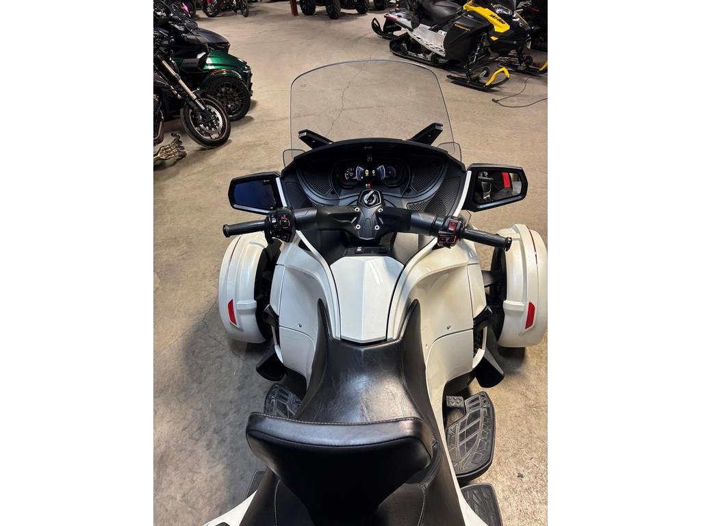 2019 Can-Am SPYDER RT LIMITED in Charlemagne, Quebec - 5 - w1024h768px