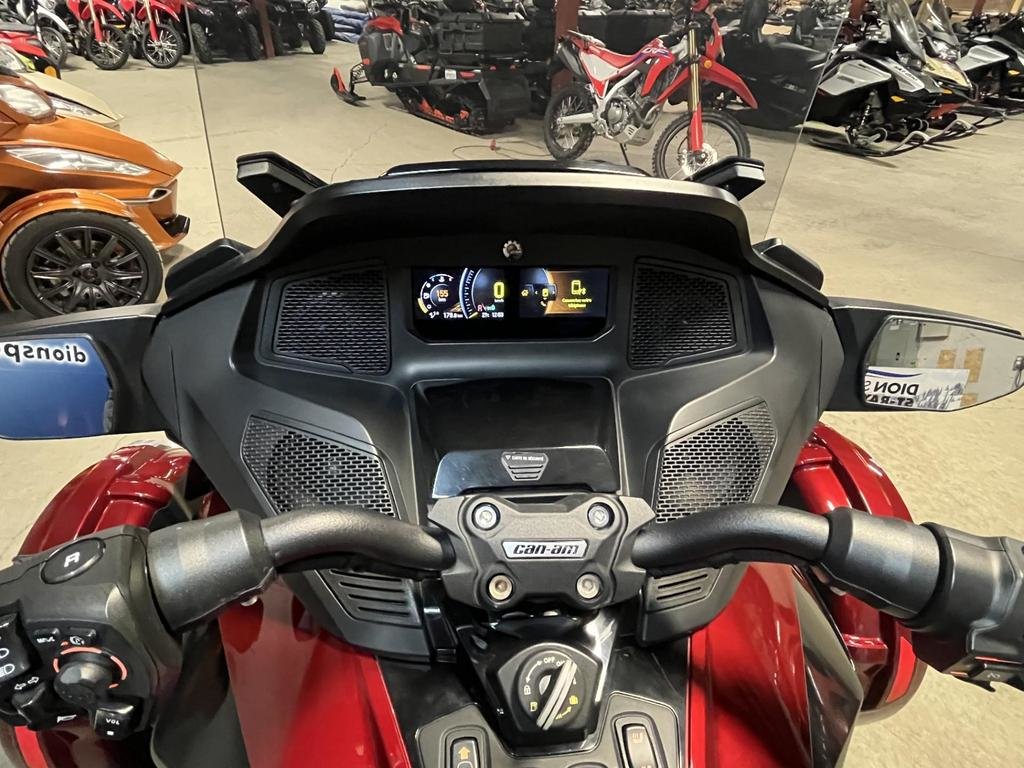 Can-Am Spyder RT Limited  2020 à Charlemagne, Québec - 4 - w1024h768px