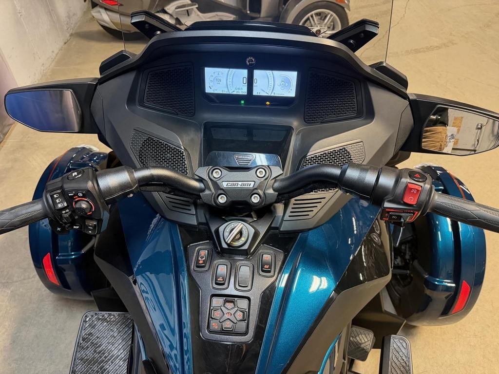 2023 Can-Am SPYDER RT LIMITED in Charlemagne, Quebec - 7 - w1024h768px