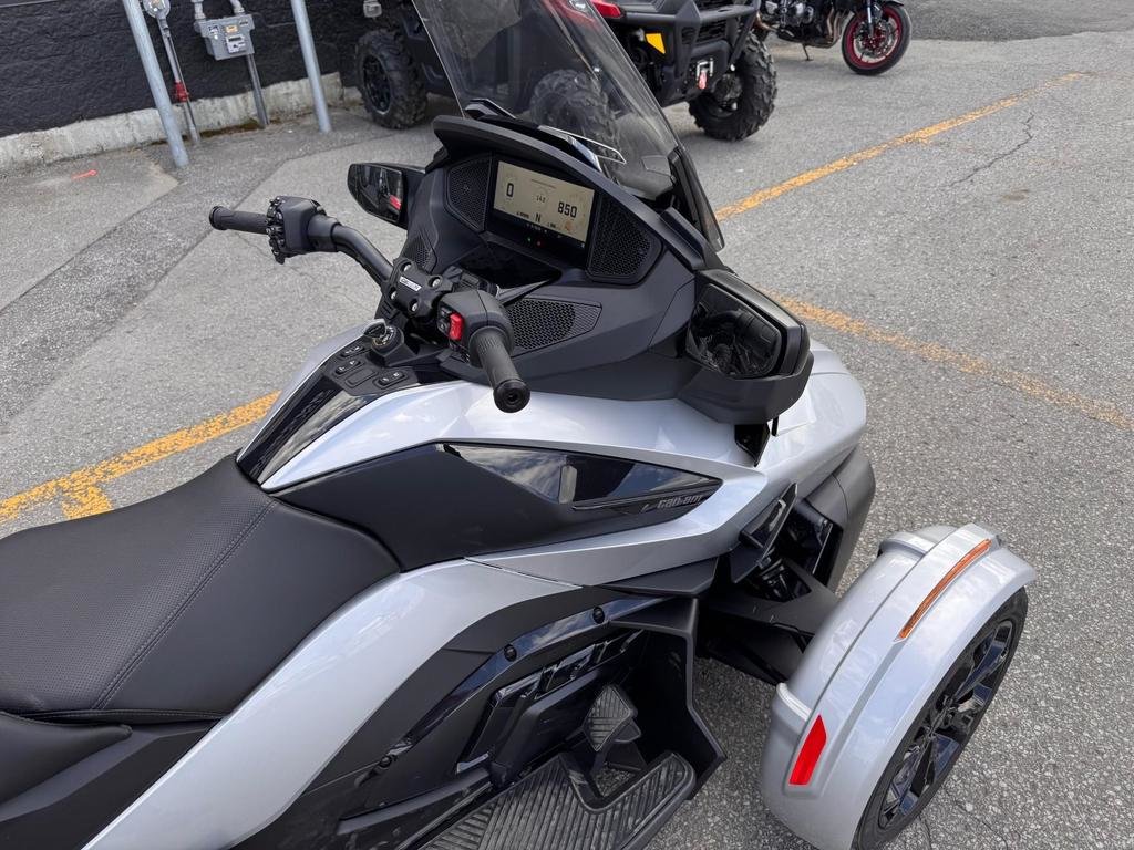Can-Am SPYDER RT LIMITED  2024 à Charlemagne, Québec - 3 - w1024h768px