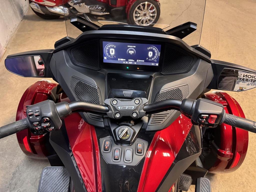 Can-Am SPYDER RT LIMITED  2024 à Charlemagne, Québec - 7 - w1024h768px