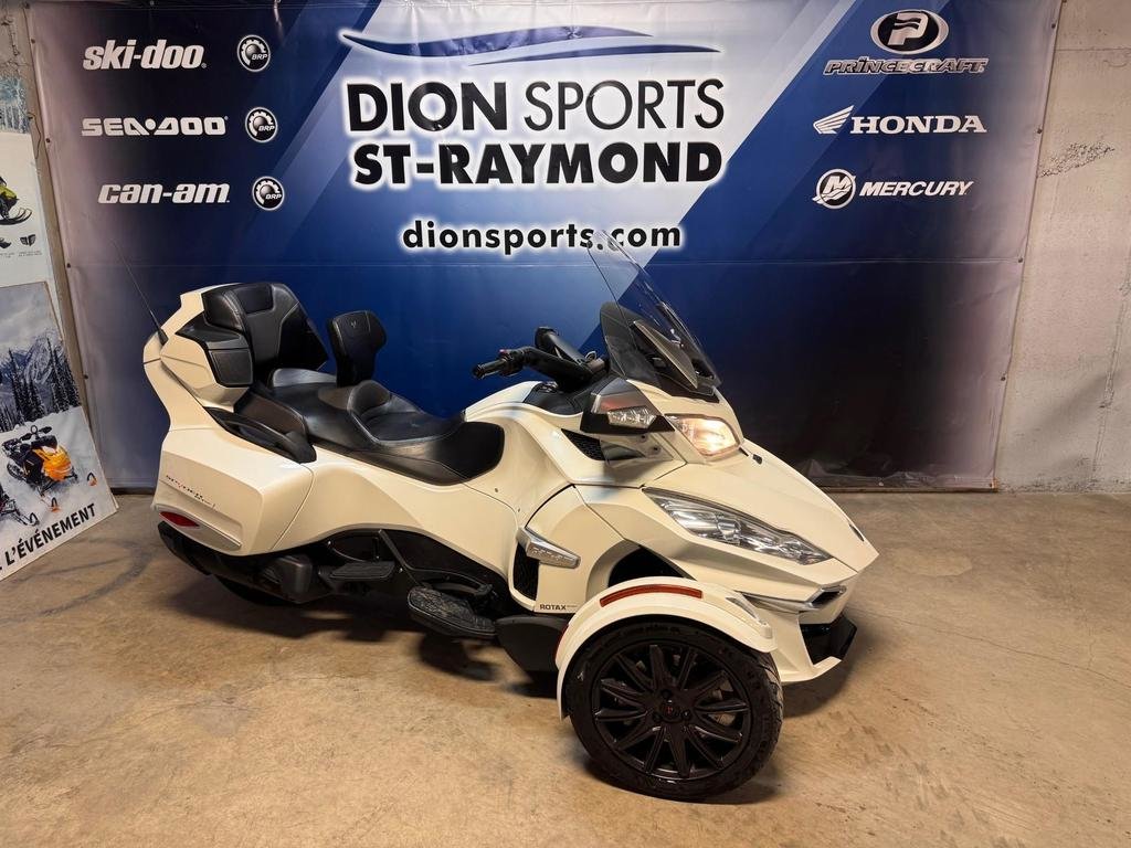 2016 Can-Am SPYDER RT-S SE6 RT Bas km in Charlemagne, Quebec - 1 - w1024h768px