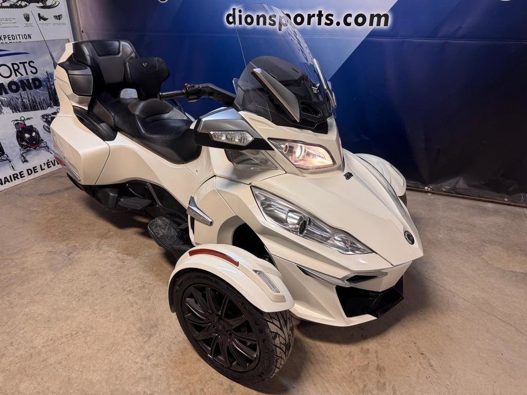 2016 Can-Am SPYDER RT-S SE6 RT Bas km in Charlemagne, Quebec - 2 - w1024h768px