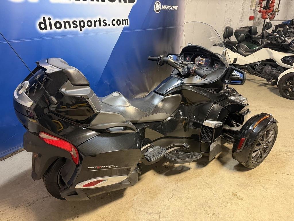 Can-Am SPYDER RT-S SE6 RT  2014 à Charlemagne, Québec - 6 - w1024h768px