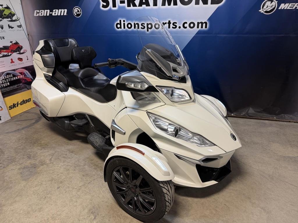 2014 Can-Am SPYDER RT-S SE6 RT in Charlemagne, Quebec - 2 - w1024h768px