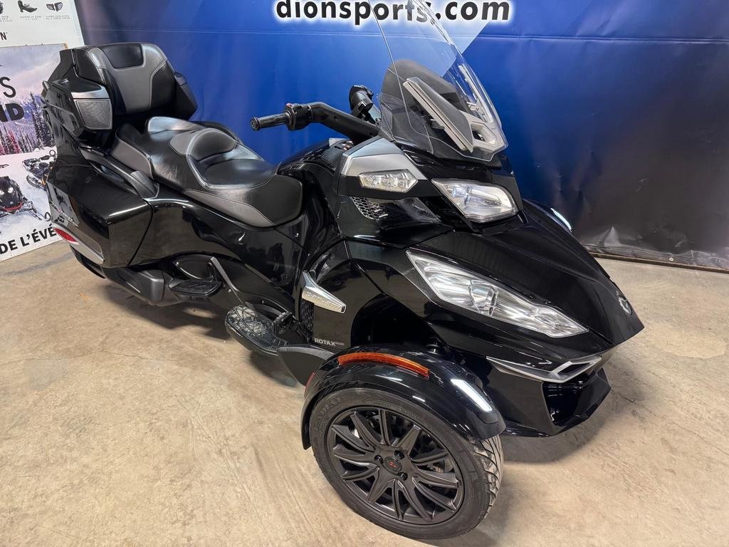 SPYDER RT-S SE6 RT  2015 à Charlemagne, Québec - 2 - w1024h768px