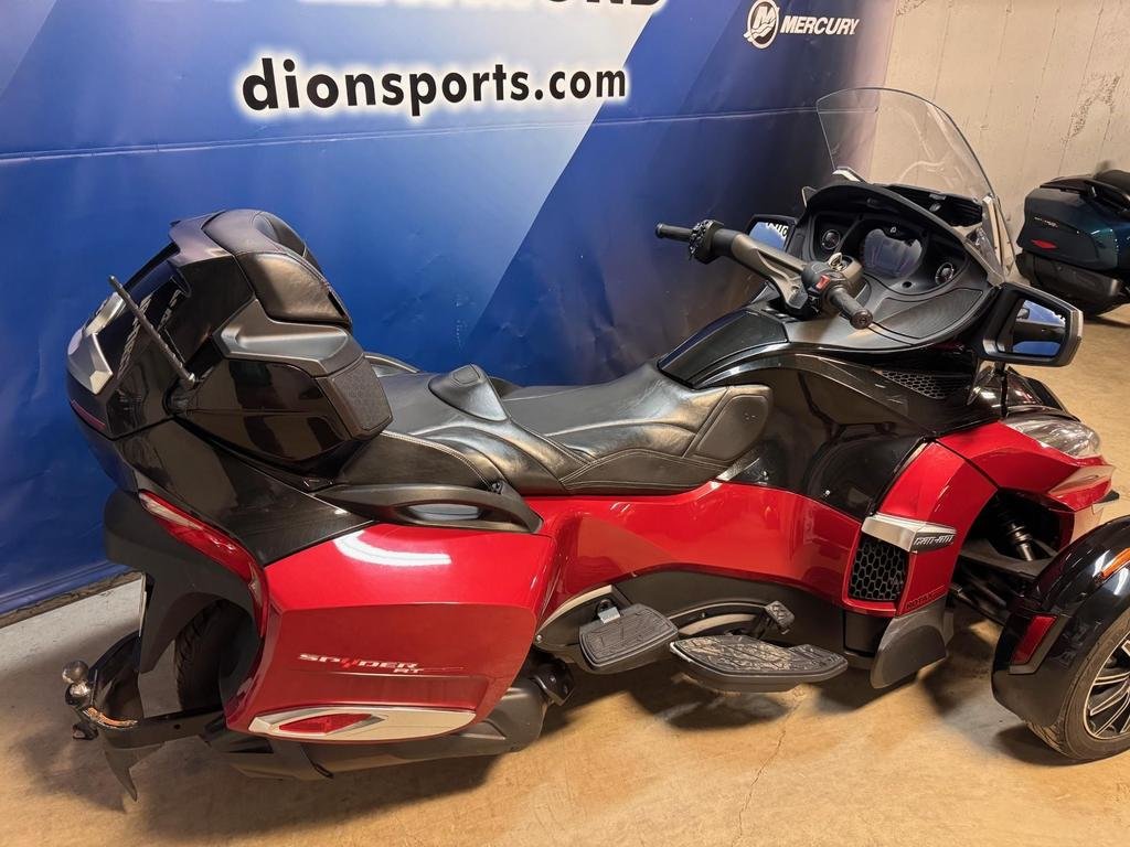 2015 Can-Am SPYDER RT-S SPECIAL RT in Charlemagne, Quebec - 6 - w1024h768px