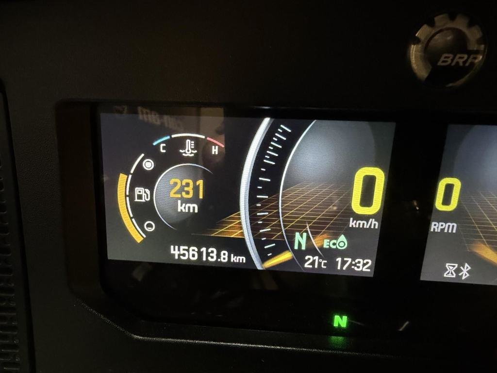 2021 Crestliner SPYDER RT LIMITED in Charlemagne, Quebec - 8 - w1024h768px