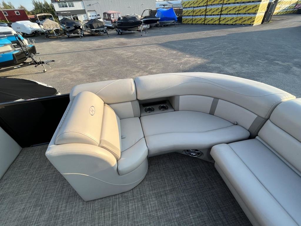 2017  Cruiser 200 3 quilles 115 CT HP in Charlemagne, Quebec - 5 - w1024h768px