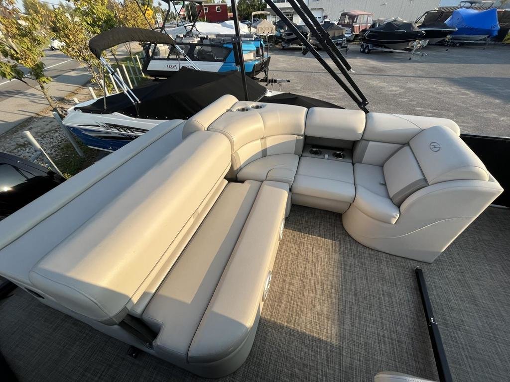 2017  Cruiser 200 3 quilles 115 CT HP in Charlemagne, Quebec - 9 - w1024h768px