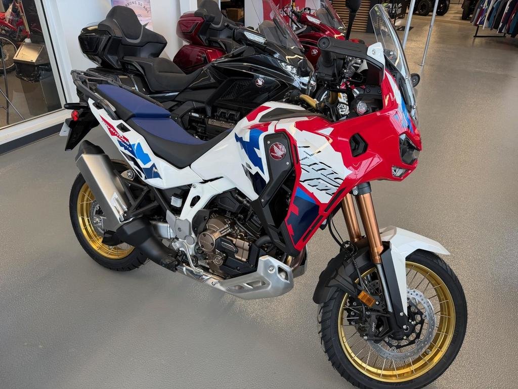 2026 Honda Africa Twin 1100 Adeventure Sport ES in Charlemagne, Quebec - 1 - w1024h768px