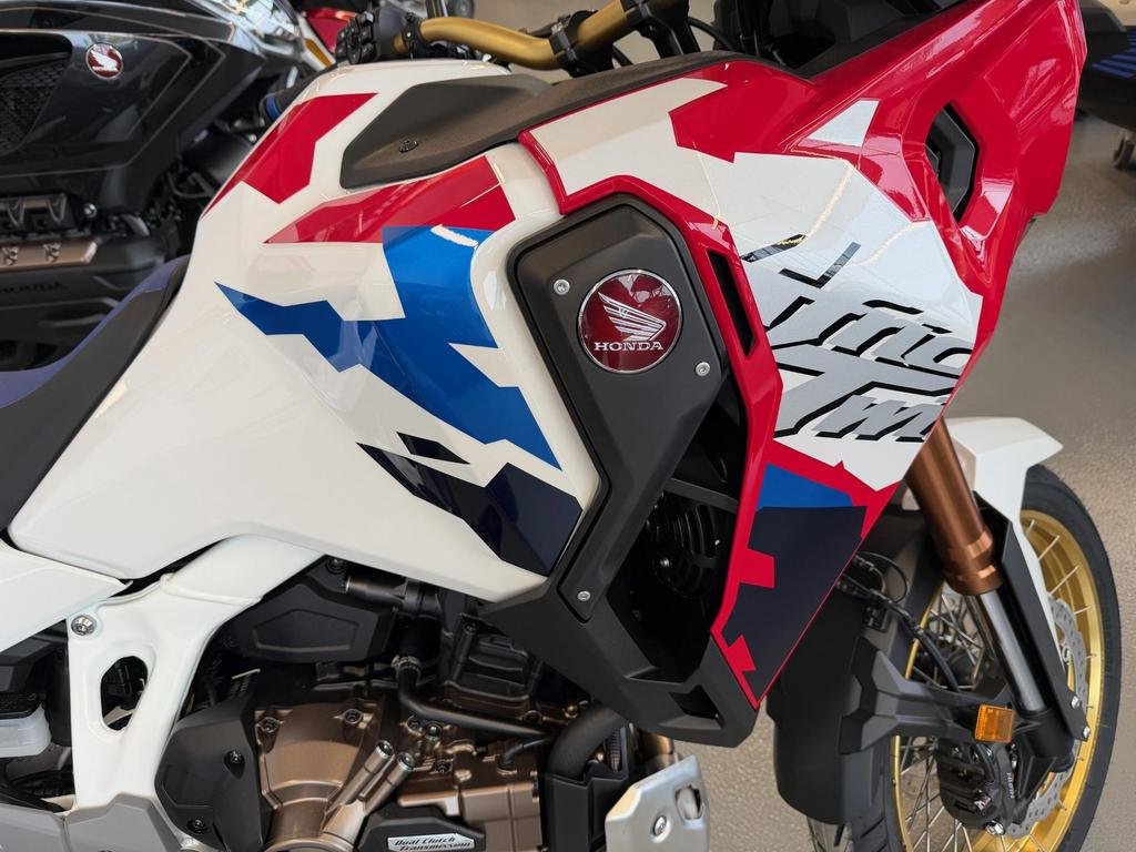 2026 Honda Africa Twin 1100 Adeventure Sport ES in Charlemagne, Quebec - 2 - w1024h768px