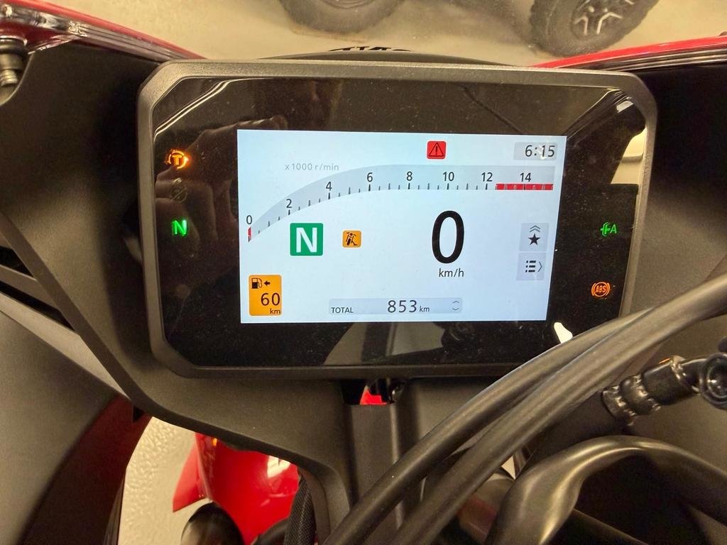 Honda CBR650RACS CBR 650  2025 à Charlemagne, Québec - 7 - w1024h768px