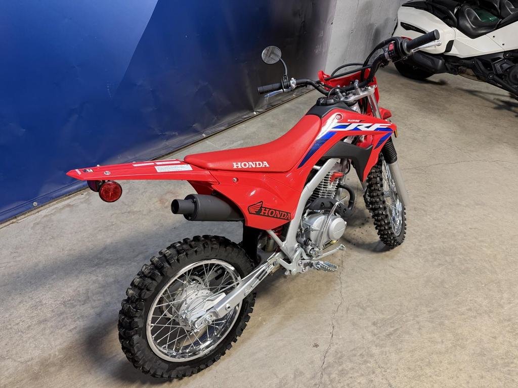 2023 Honda CRF125F CRF 125 in Charlemagne, Quebec - 6 - w1024h768px