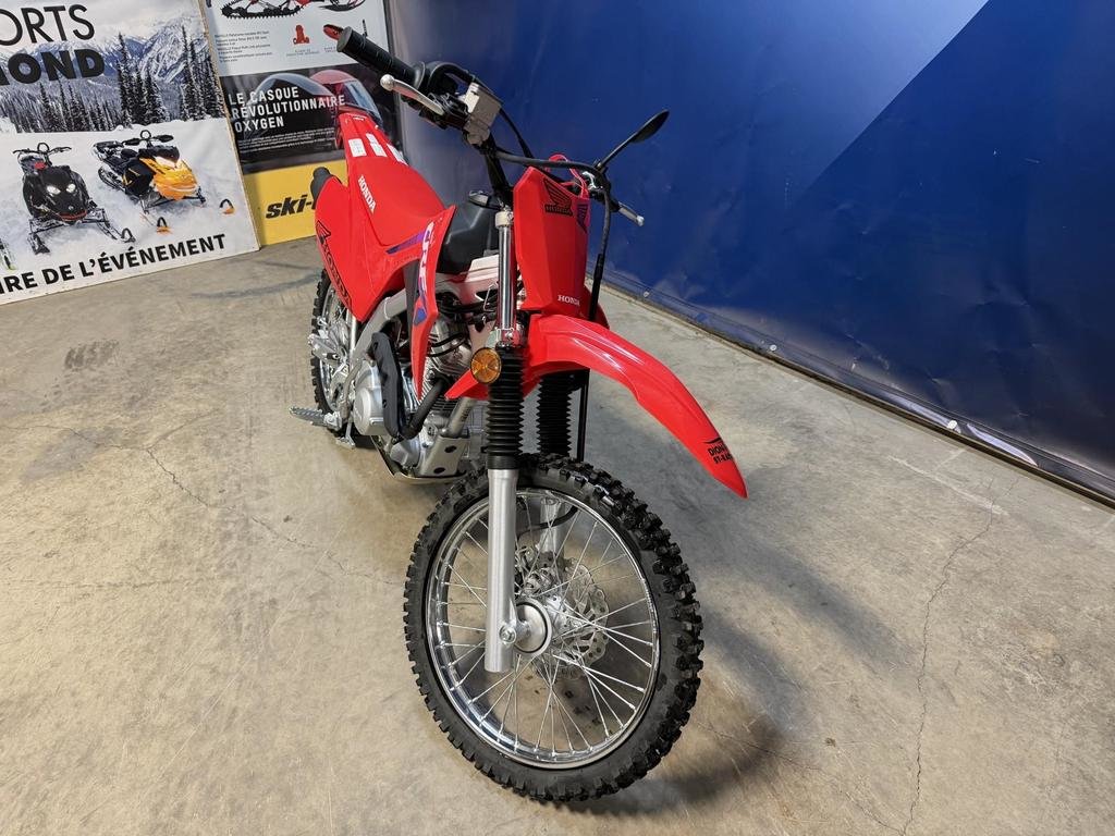 Honda CRF125F CRF 125  2023 à Charlemagne, Québec - 3 - w1024h768px
