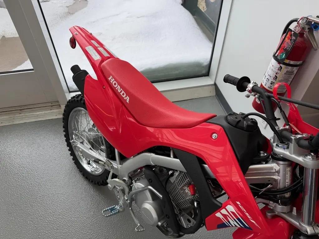Honda CRF125FBT  2026 à Charlemagne, Québec - 3 - w1024h768px