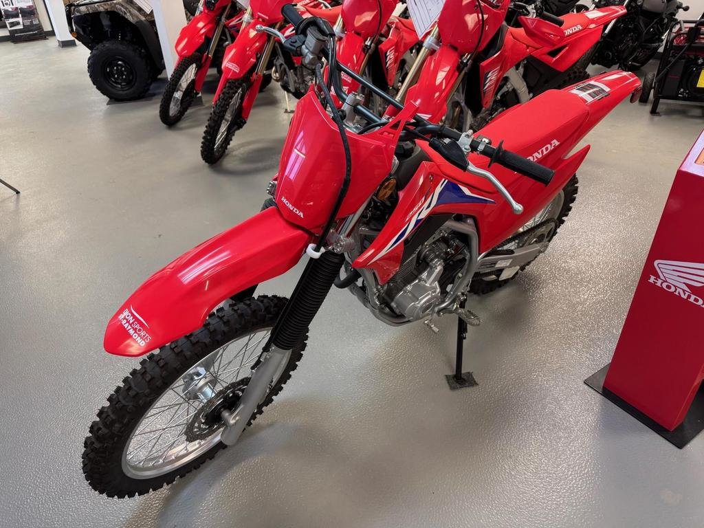 Honda CRF250FR  2024 à Charlemagne, Québec - 5 - w1024h768px