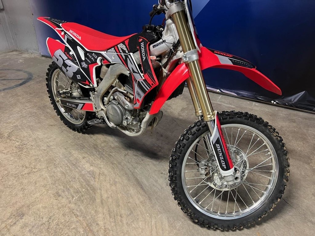 CRF250R  2017 à Charlemagne, Québec - 2 - w1024h768px