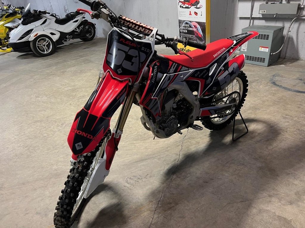 CRF250R  2017 à Charlemagne, Québec - 4 - w1024h768px