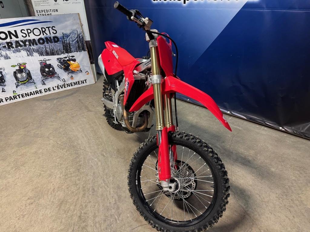 2025  CRF250RS in Charlemagne, Quebec - 3 - w1024h768px