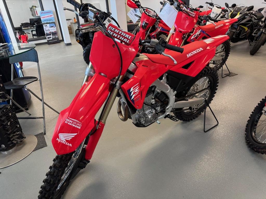 2025 Honda CRF450RS in Charlemagne, Quebec - 5 - w1024h768px