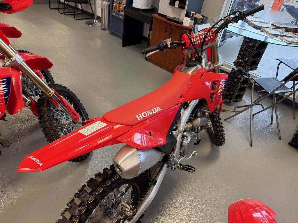 Honda CRF450RT  2026 à Charlemagne, Québec - 5 - w1024h768px