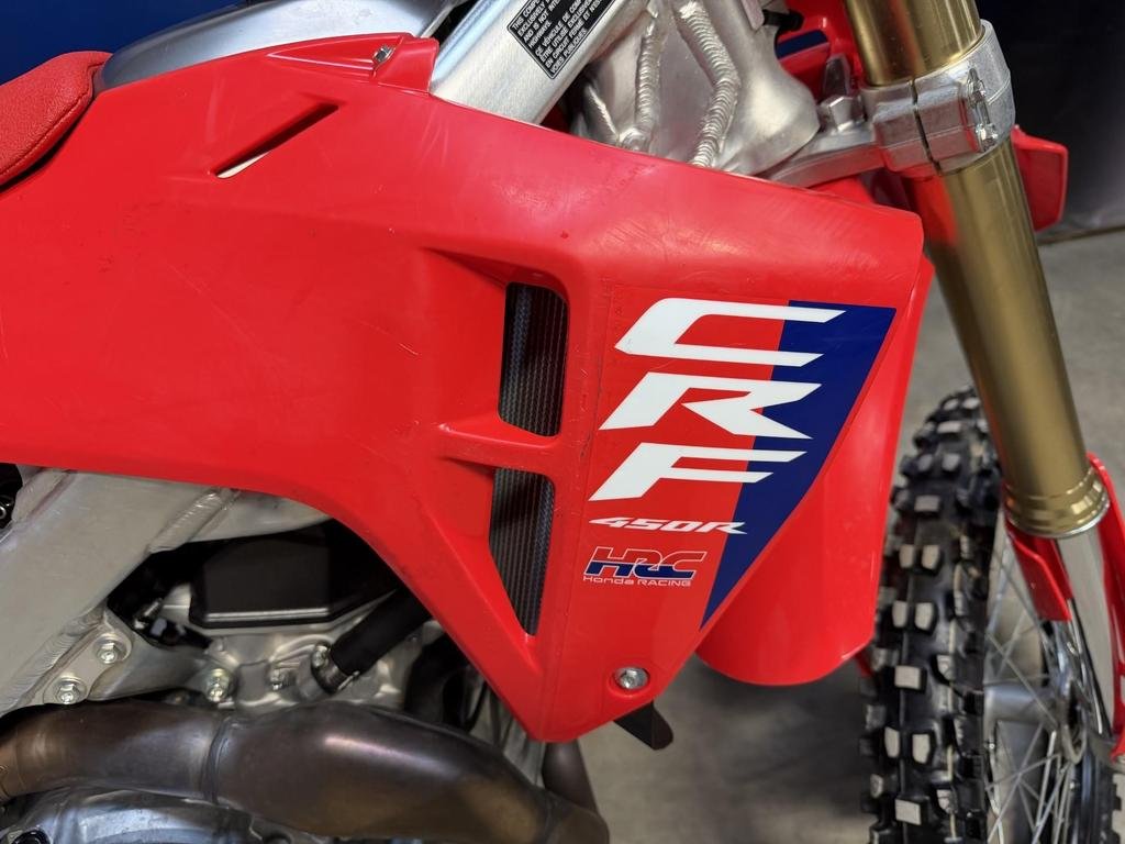 Honda CRF450RT  2026 à Charlemagne, Québec - 4 - w1024h768px