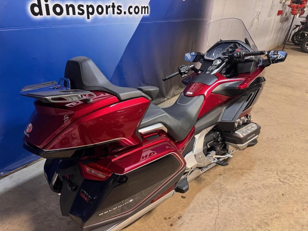 Honda GOLDWING 1800 DCT  TOUR AIR BAG  2018 à Charlemagne, Québec - 6 - w1024h768px