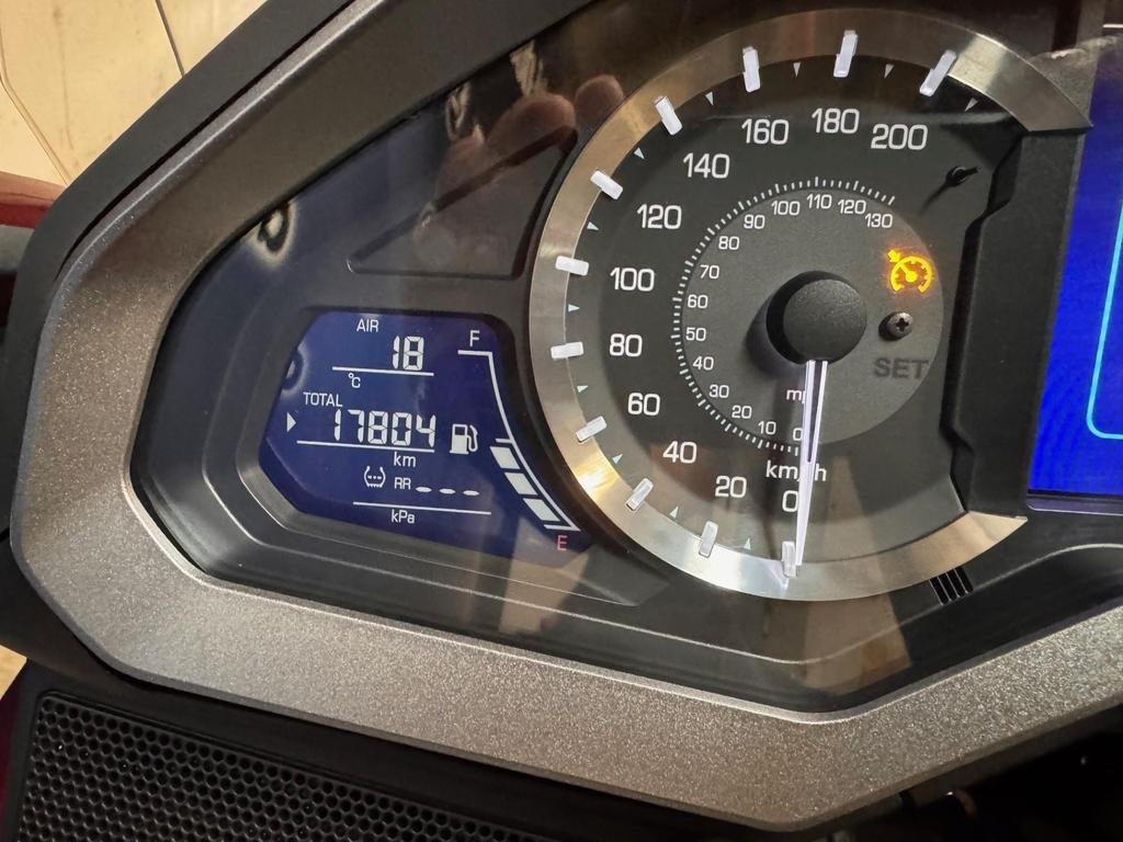 Honda GOLDWING 1800 DCT  TOUR AIR BAG  2018 à Charlemagne, Québec - 8 - w1024h768px