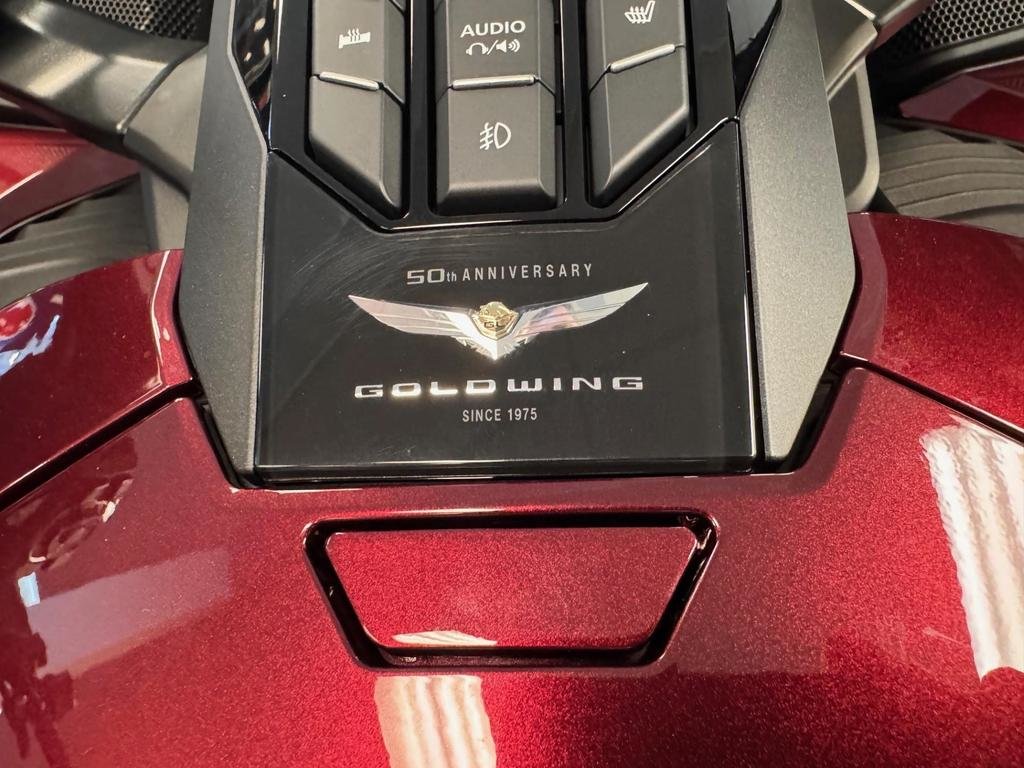 2023 Honda GOLDWING 1800 TOUR 50E DCT in Charlemagne, Quebec - 5 - w1024h768px