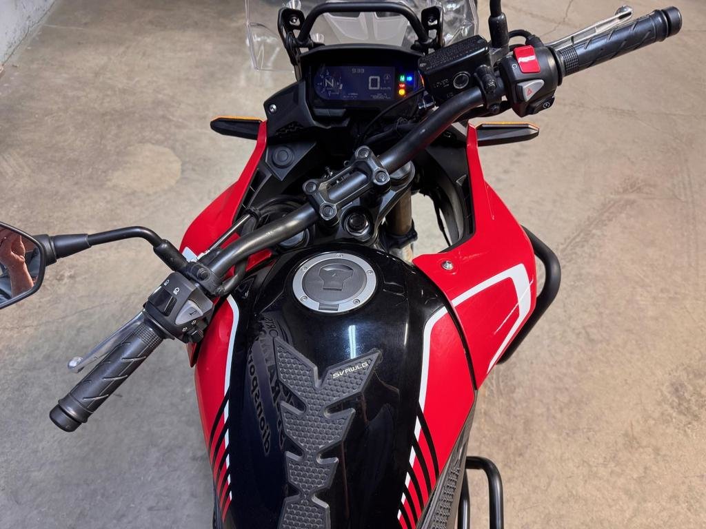 2022 Honda CB500X in Charlemagne, Quebec - 7 - w1024h768px