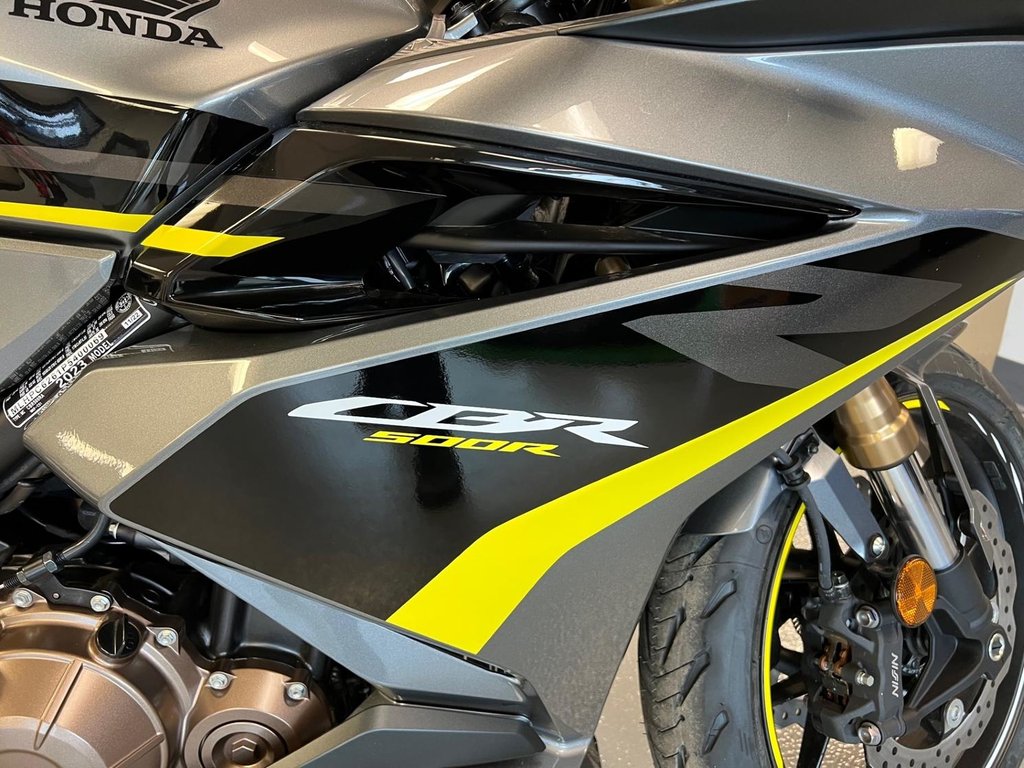 2023 Honda CBR500 CBR 500 in Charlemagne, Quebec - 2 - w1024h768px