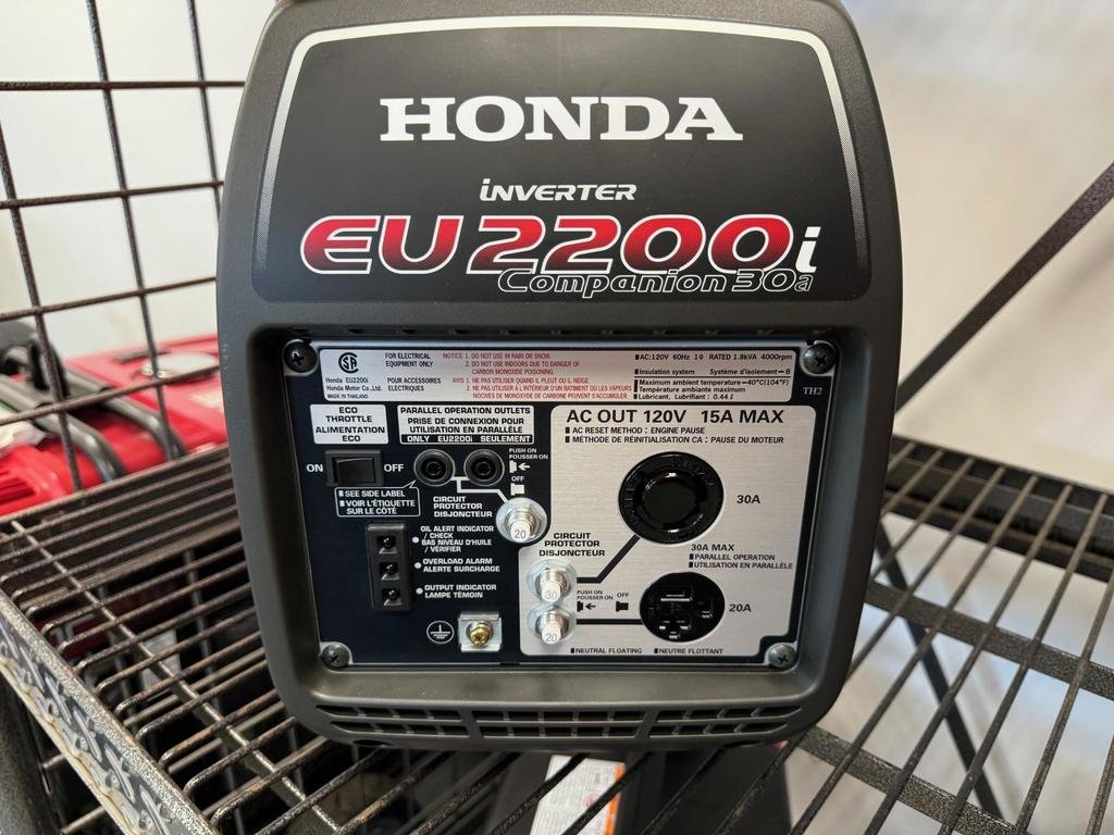 2024 Honda EU2200i Companion in Charlemagne, Quebec - 2 - w1024h768px