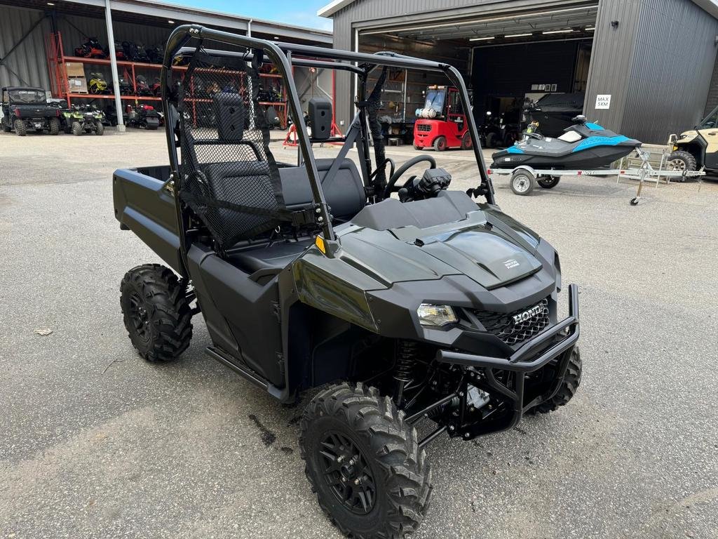 Honda Pioneer 700 VCC  2025 à Charlemagne, Québec - 6 - w1024h768px