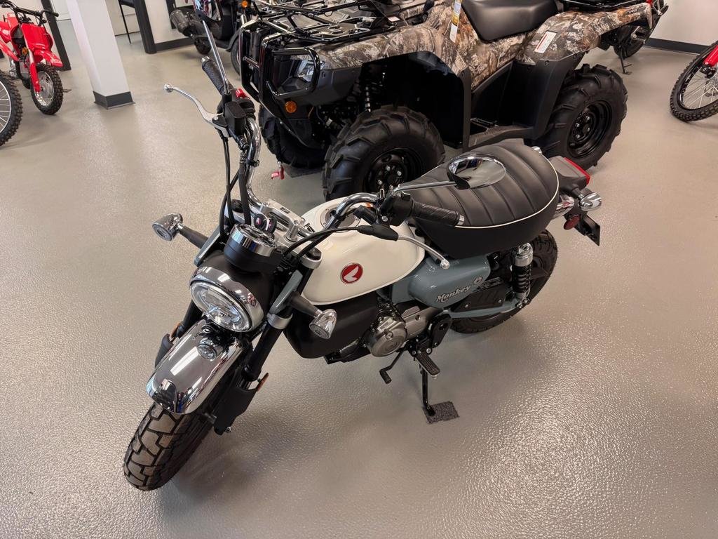 Honda Monkey 125  2025 à Charlemagne, Québec - 5 - w1024h768px