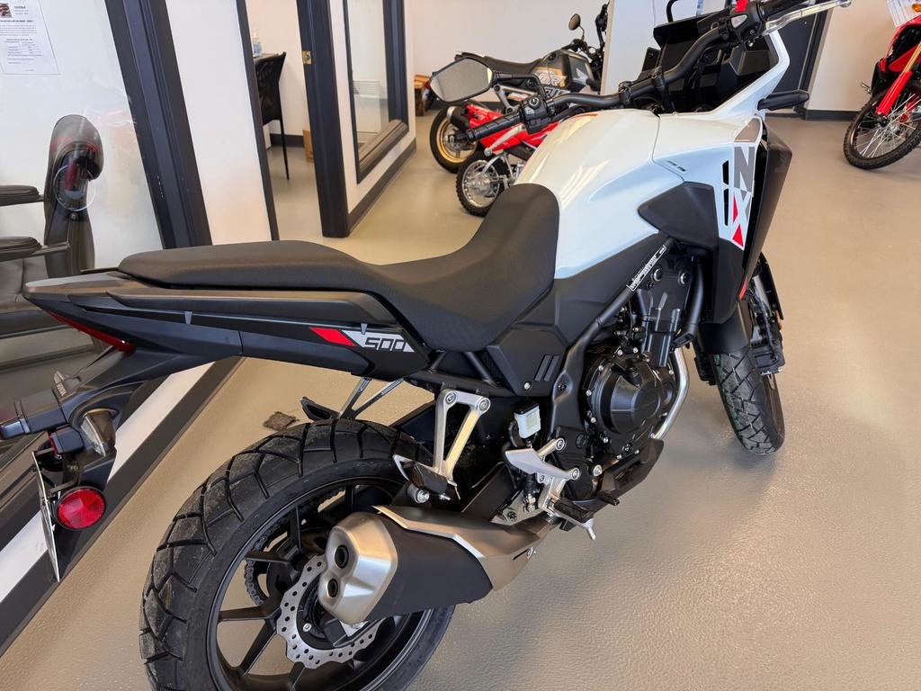 Honda NX500AR  2024 à Charlemagne, Québec - 4 - w1024h768px