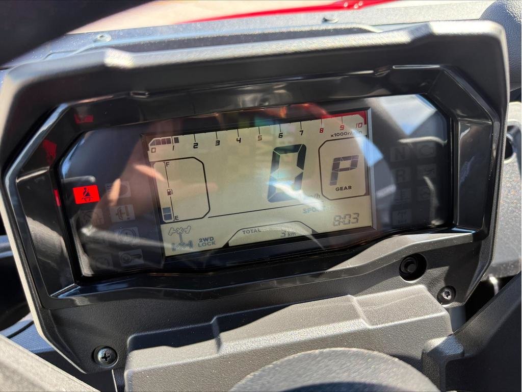 2026 Honda Pioneer 1000 3 places in Charlemagne, Quebec - 8 - w1024h768px