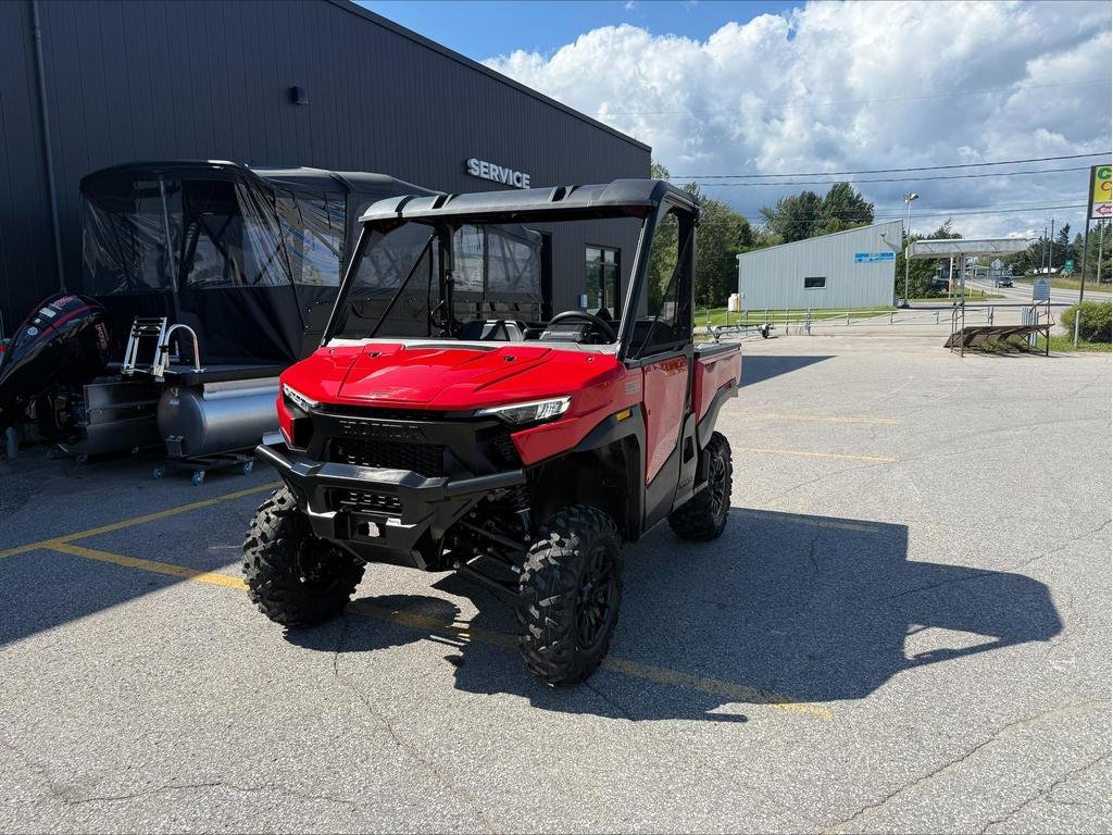 2026 Honda Pioneer 1000 3 places in Charlemagne, Quebec - 2 - w1024h768px