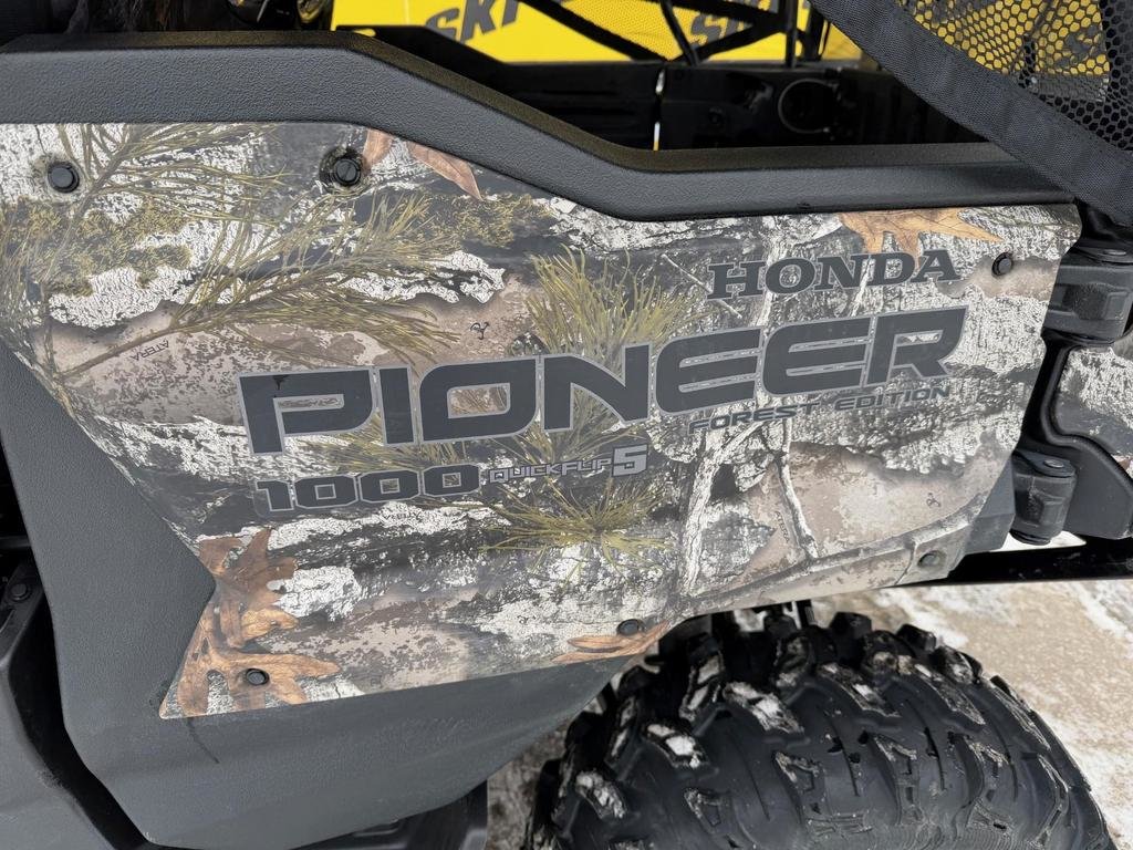 2024 Honda PIONEER 1000-5 DELUXE in Charlemagne, Quebec - 2 - w1024h768px