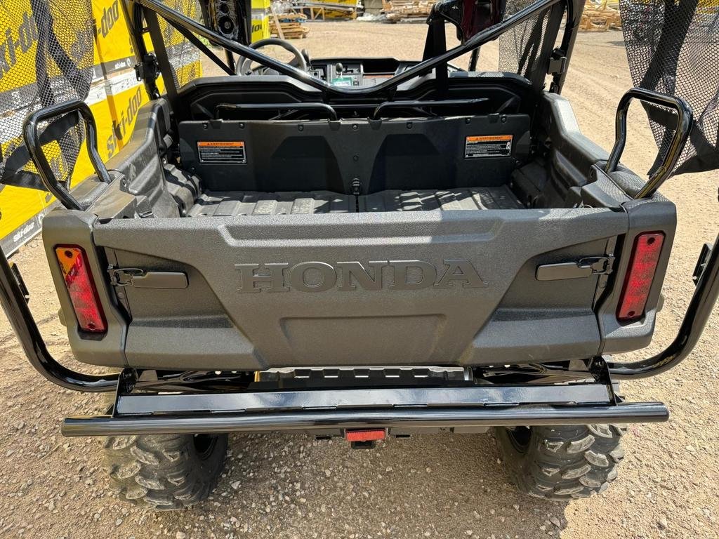 2024 Honda PIONEER 1000 5 PLACES in Charlemagne, Quebec - 8 - w1024h768px