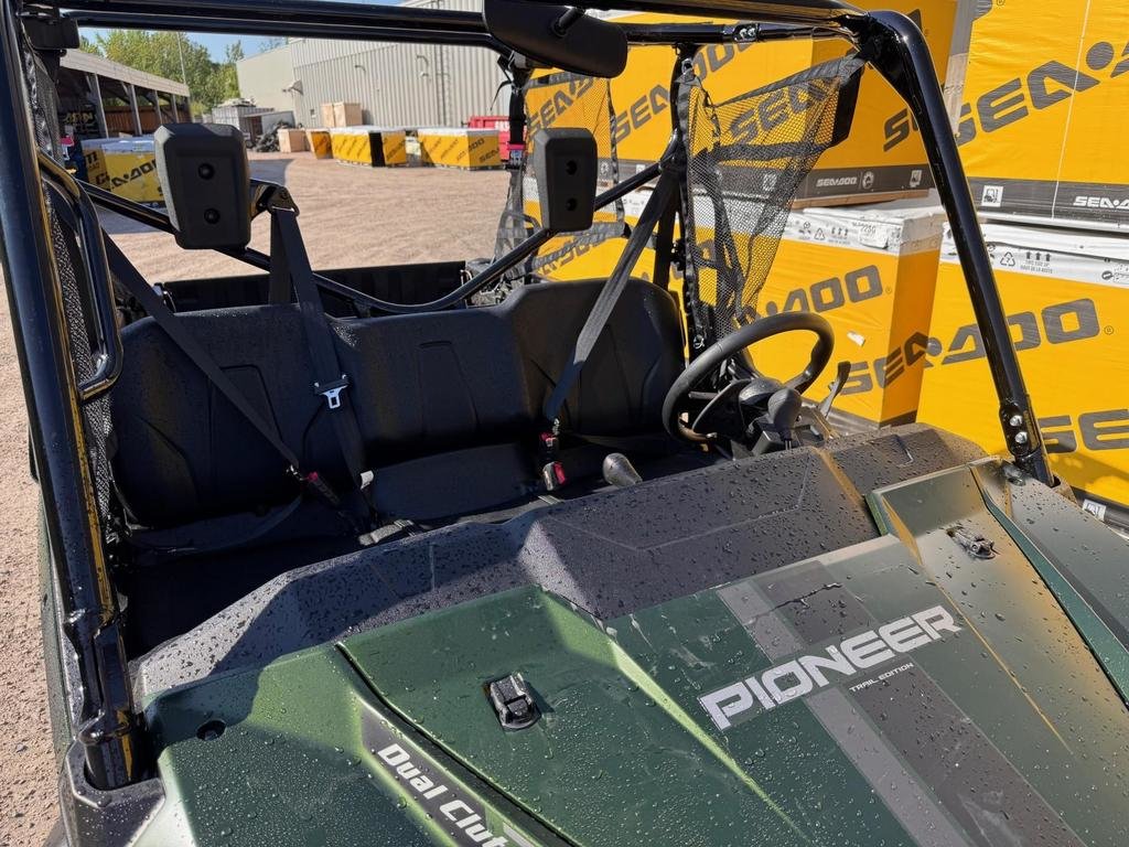 2025 Honda Pioneer 1000 5 Trail in Charlemagne, Quebec - 4 - w1024h768px