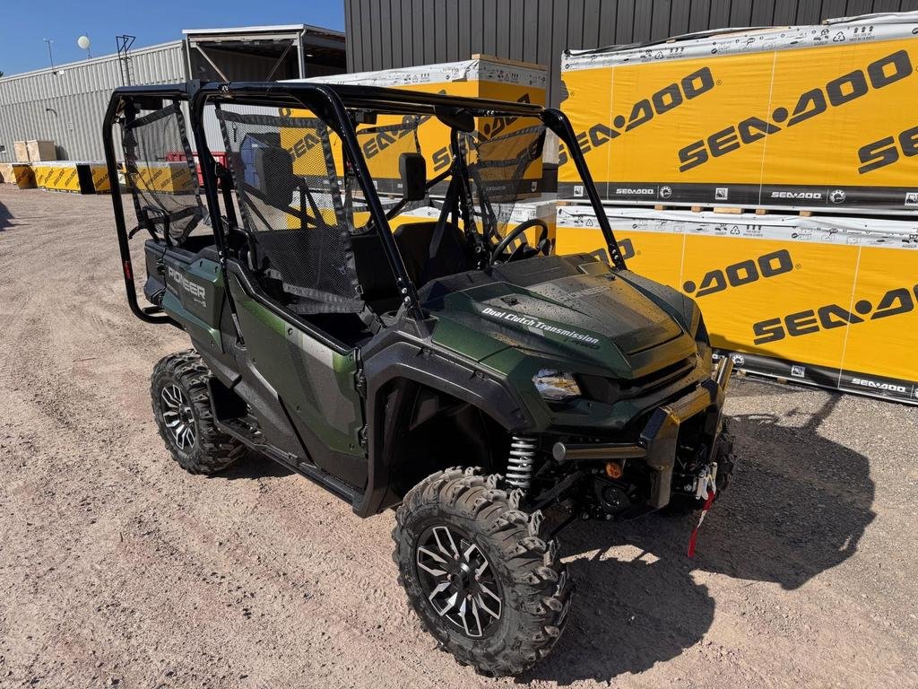 Honda Pioneer 1000 5 Trail  2025 à Charlemagne, Québec - 3 - w1024h768px