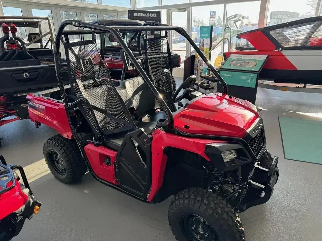 Honda Pioneer 520 SXS5M2T  2026 à Charlemagne, Québec - 5 - w1024h768px